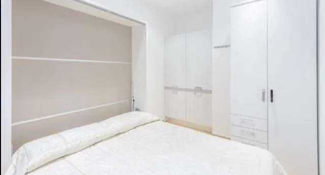 Vinyle Apartment Vatican Rome Italy